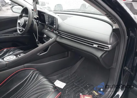 2022 Hyundai Elantra Sel z USA, uszkodzony, nr VIN KMHLM4AG3NU344695